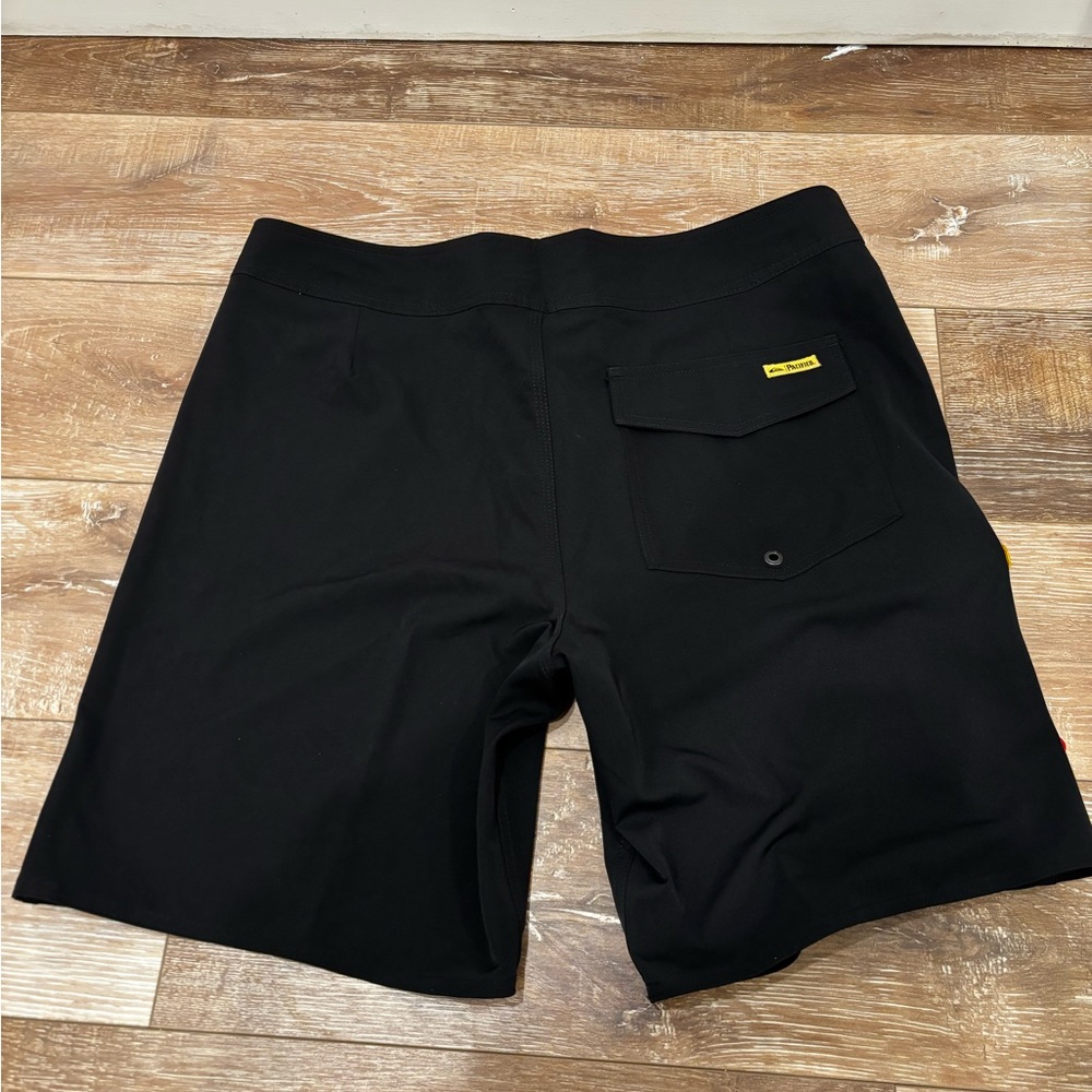 Quiksilver Black Board Shorts with Colorful Patches - Picture 6 of 6